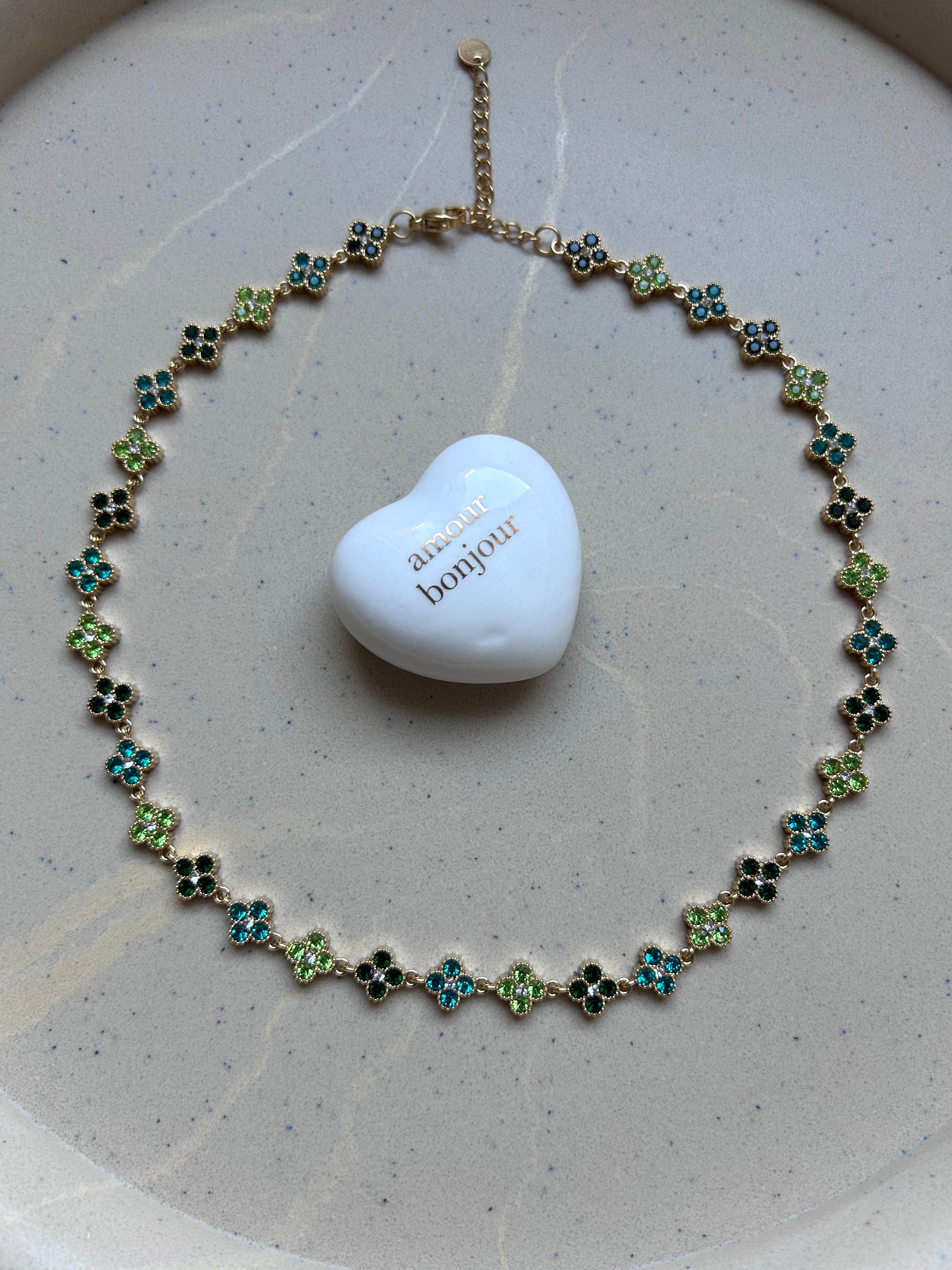 Collier Bloom