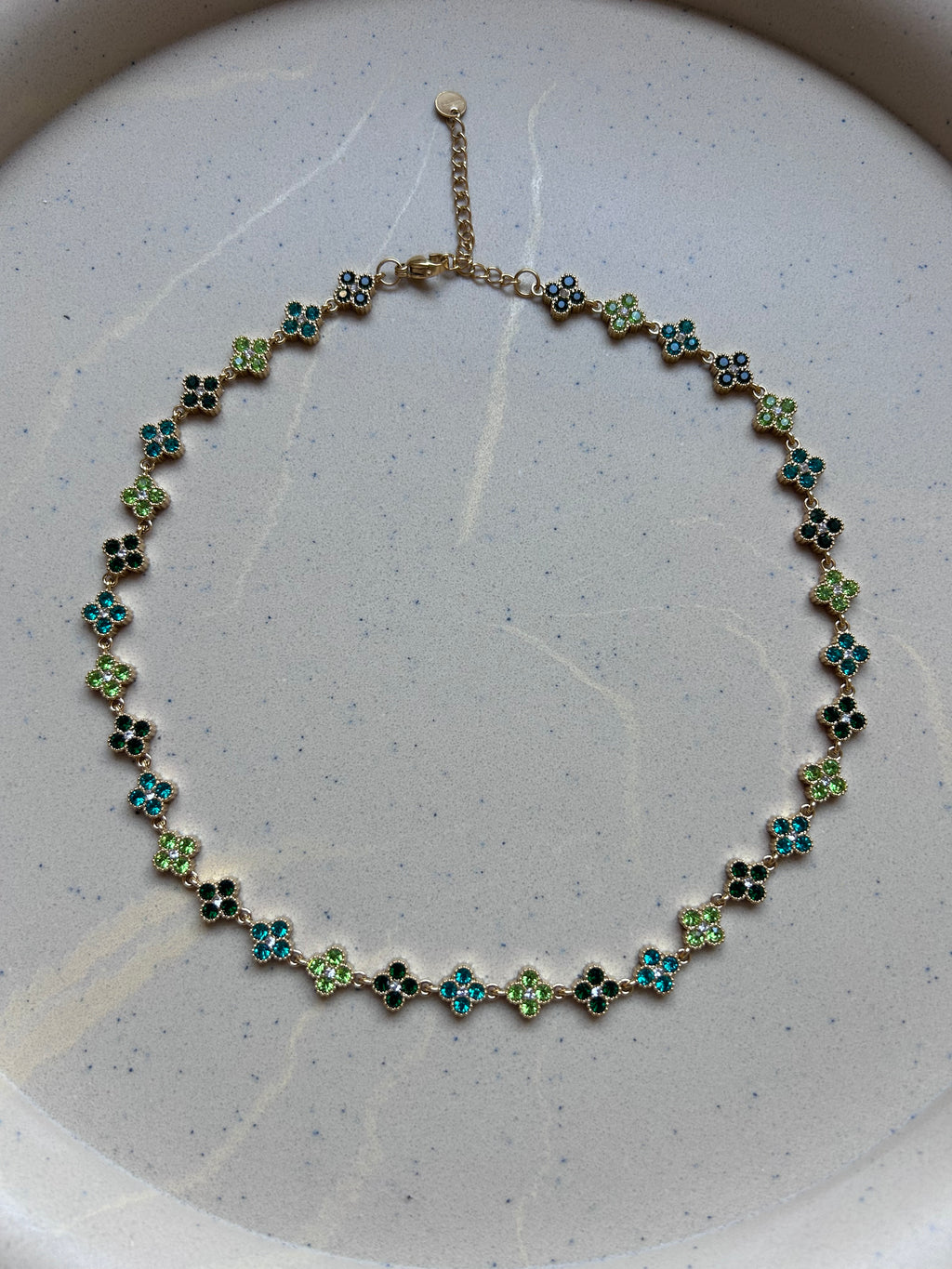 Collier Bloom