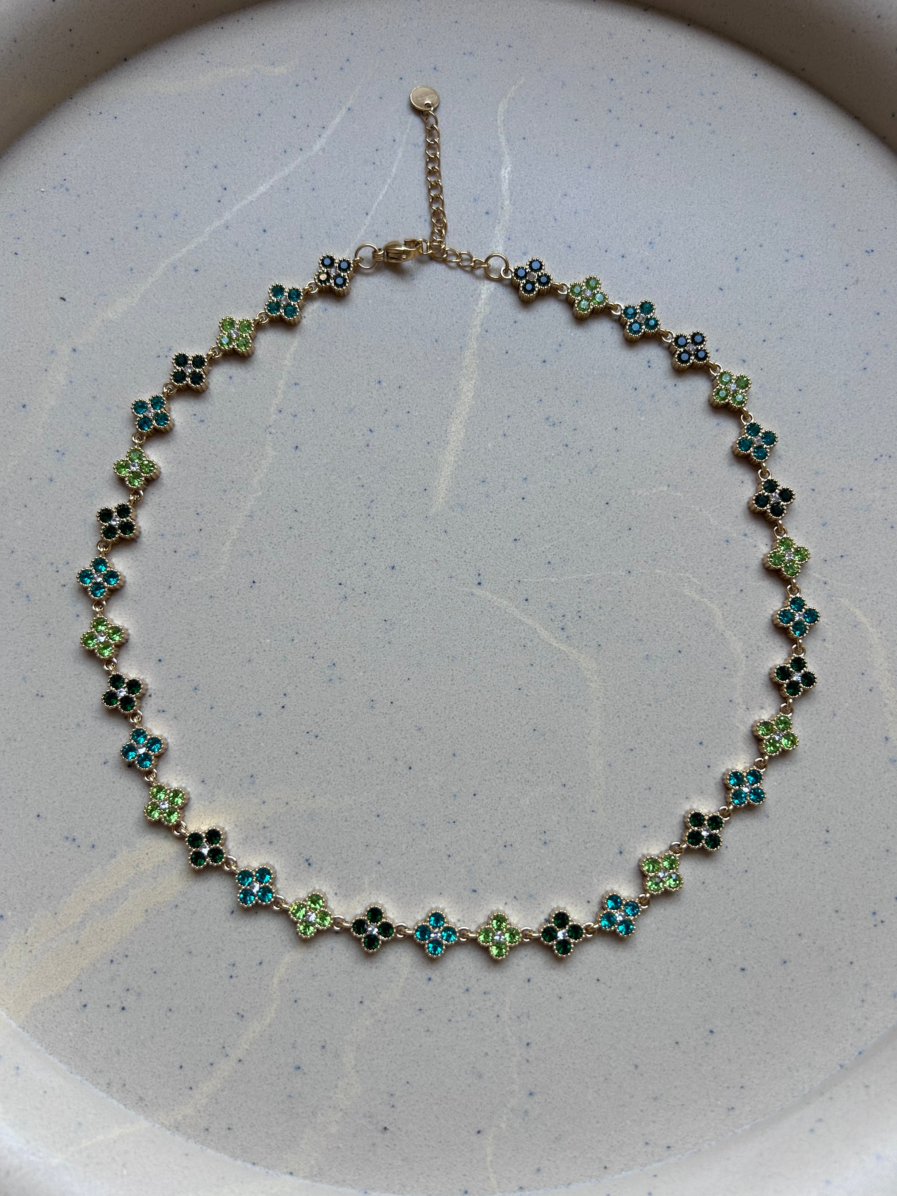 Collier Bloom